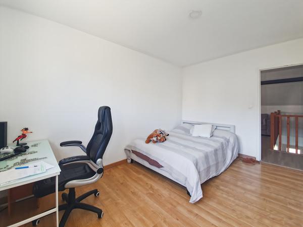 Maison Meulan En Yvelines 7 pièces 172 m² sous sol total, piscine, 850 m² de parcelle