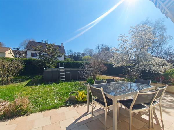 Maison Meulan En Yvelines 7 pièces 172 m² sous sol total, piscine, 850 m² de parcelle