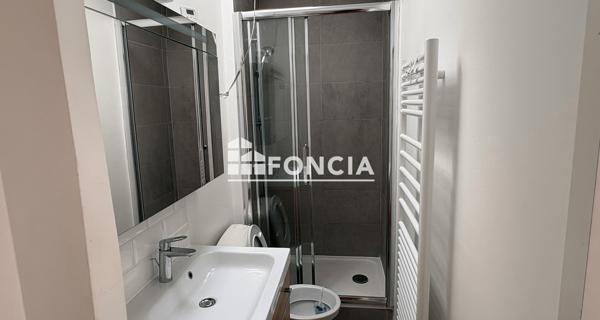 Location Appartement 2 pièces 40.36 m² - Paris 75011