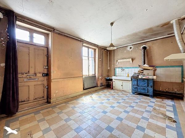 Maison 45 000 € Lunery 3 p 69 m² DPE E