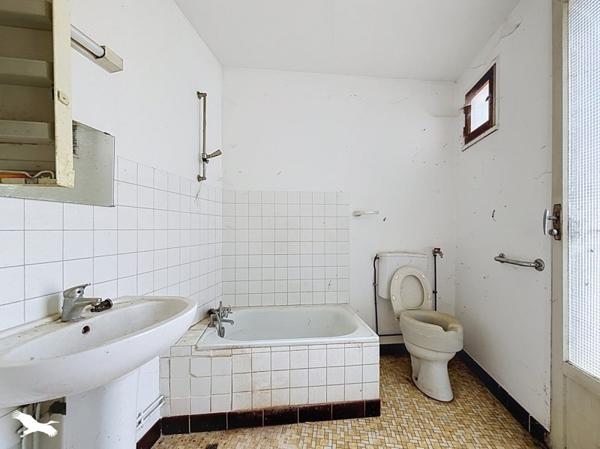 Maison 45 000 € Lunery 3 p 69 m² DPE E