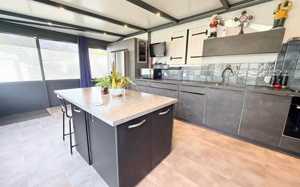 Maison à vendre    5 pièces •  Cazères-sur-l'Adour