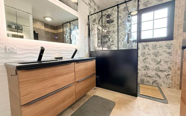 Maison à vendre    5 pièces •  Cazères-sur-l'Adour