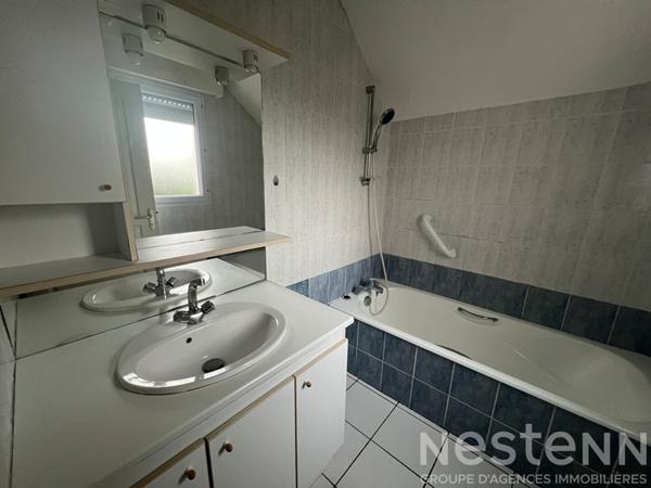 Appartement de type 4 avec jardin proche de la gare d'Auray