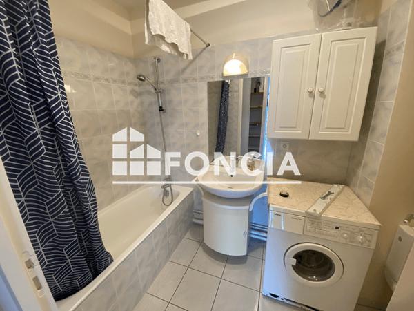 Location Studio meublé 24.62 m² - 15 RUE DE LA GLOIRE La Rochelle 17000