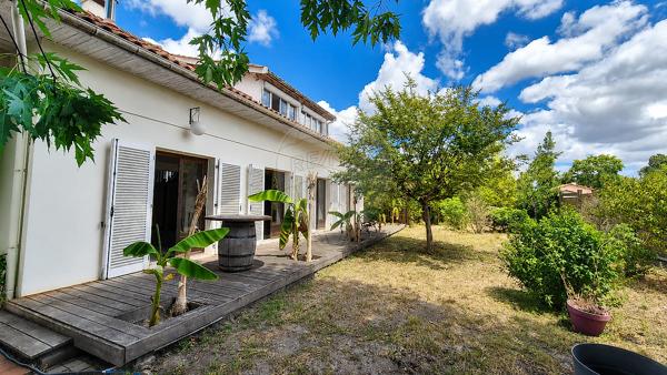 Maison 5 chambre(s) à vendre - Saint-Jean-d'Illac, Gironde - 33