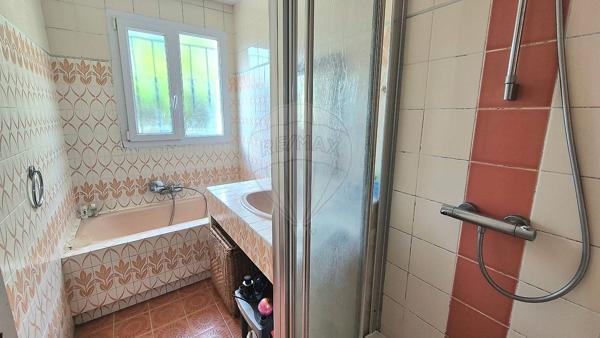 Maison 5 chambre(s) à vendre - Saint-Jean-d'Illac, Gironde - 33