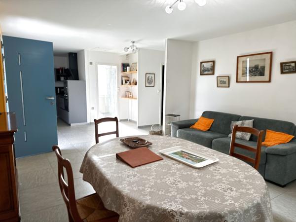 Vézelay (89450) Propriété située dans le Vézelien avec un jardin clos d'environ 2, 5 hectares au prix de 275 600 € F.A.I.