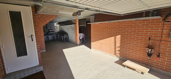 Vézelay (89450) Propriété située dans le Vézelien avec un jardin clos d'environ 2, 5 hectares au prix de 275 600 € F.A.I.