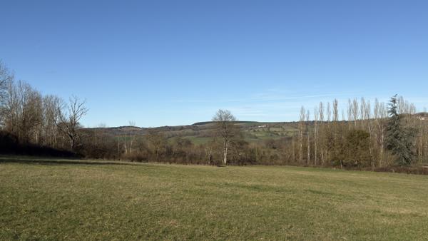 Vézelay (89450) Propriété située dans le Vézelien avec un jardin clos d'environ 2, 5 hectares au prix de 275 600 € F.A.I.