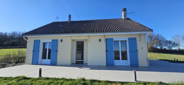 Vézelay (89450) Propriété située dans le Vézelien avec un jardin clos d'environ 2, 5 hectares au prix de 275 600 € F.A.I.