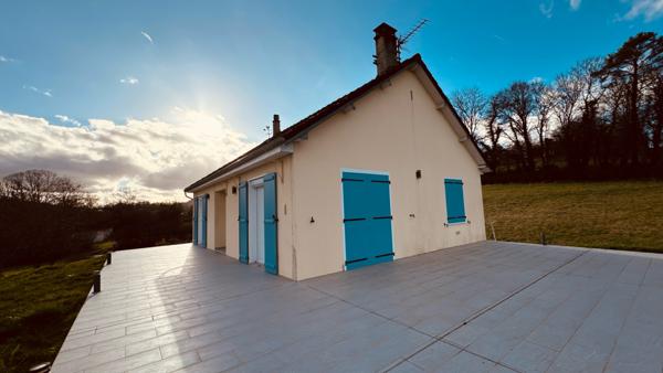 Vézelay (89450) Propriété située dans le Vézelien avec un jardin clos d'environ 2, 5 hectares au prix de 275 600 € F.A.I.