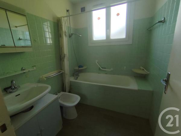 Maison à vendre  4 pièces - 150,10 m 2   THEVET ST JULIEN  - 36