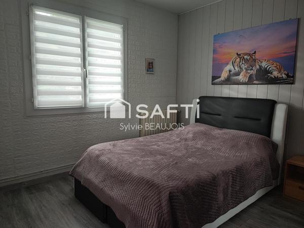 Plain-pied avec piscine, jardin et double garage