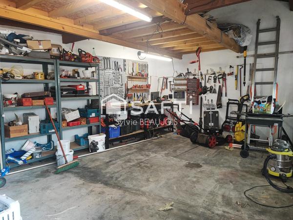 Plain-pied avec piscine, jardin et double garage