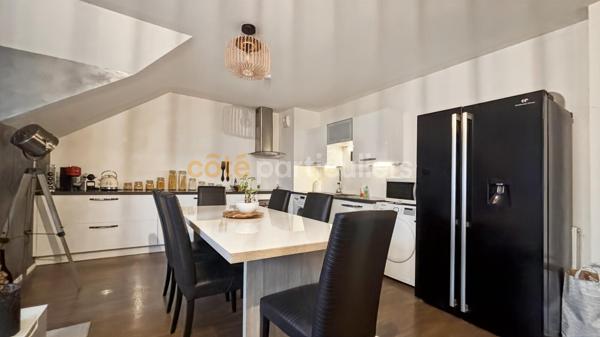 Vente
                Appartement62,63 m² - 3 Pièces -
                    MOISSY CRAMAYEL (77550)