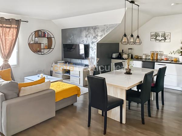 Vente
                Appartement62,63 m² - 3 Pièces -
                    MOISSY CRAMAYEL (77550)