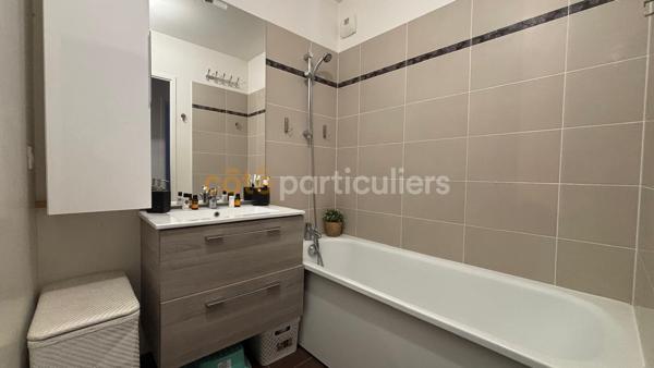 Vente
                Appartement62,63 m² - 3 Pièces -
                    MOISSY CRAMAYEL (77550)