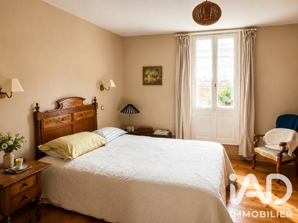 Maison à vendre 13 pièces 300 m² Clermont-Ferrand