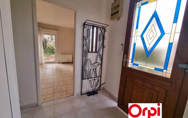 Maison à vendre    5 pièces • 99 m2 Neuilly-Saint-Front