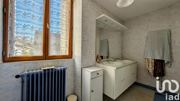 Maison à vendre 8 pièces 230 m² Saint-Léger-Magnazeix