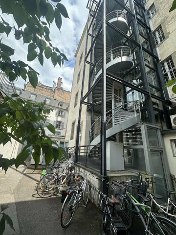 BUREAUX à LOUER de 455 m²