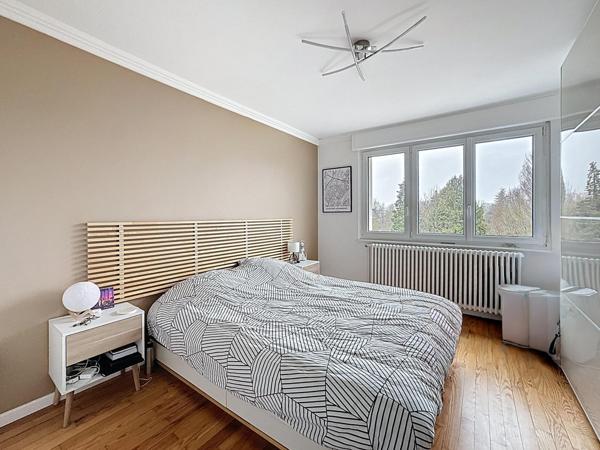 Appartement avec jardin et garage