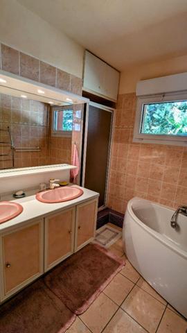 Superbe villa contemporaine dans un parc arboré de plus de 2 hectares  Camors (56)