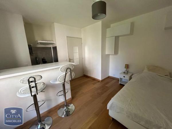 Appartement à louer 1 pièce 19.63m² Aix-en-Provence (13100)