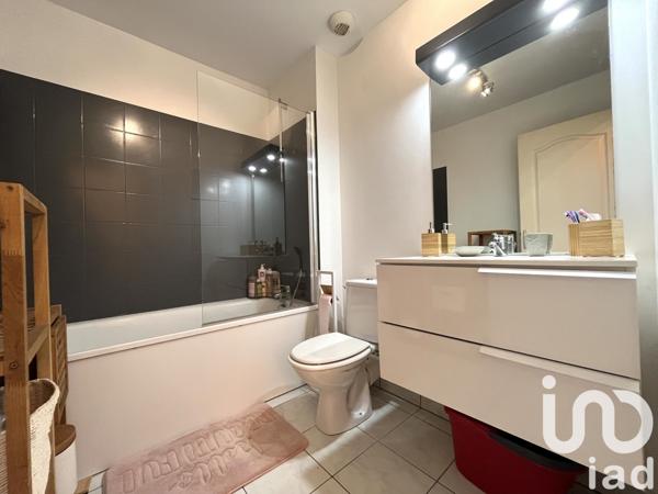 Appartement 3 pièces de 61 m² à Combs-la-Ville (77380)