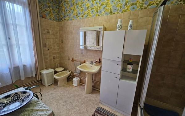 Maison à vendre    3 pièces • 76 m2 Le Tréport