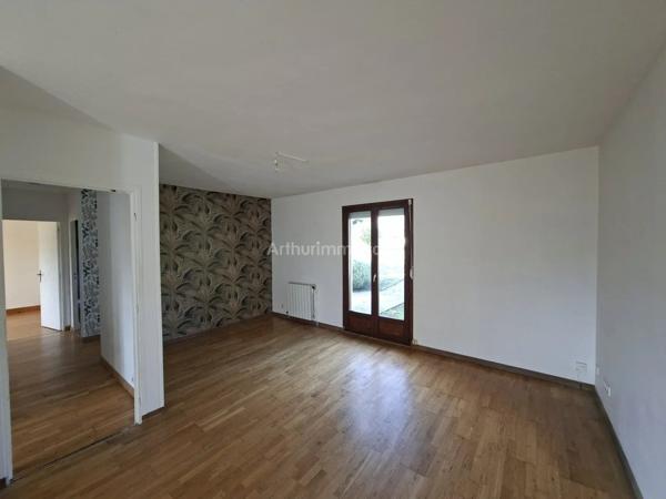 Vente                                                      Maison
                        
                     3 pièces                      72 m2                     à Gisors