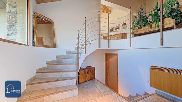 Maison d'architecte T8 avec vue exceptionnelle , terrasse, garage