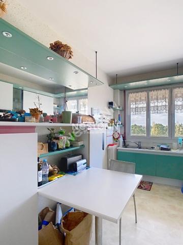 Appartement à Avrillé au Val d'Or -T4 - Garage - Cave Balcons