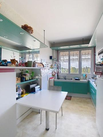 Appartement à Avrillé au Val d'Or -T4 - Garage - Cave Balcons