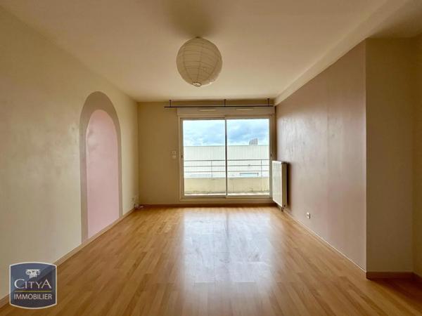 Appartement à louer 2 pièces 45.77m² Buxerolles (86180)