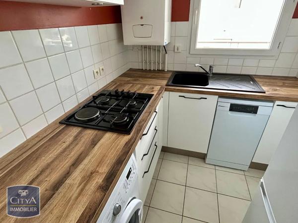 Appartement à louer 2 pièces 45.77m² Buxerolles (86180)