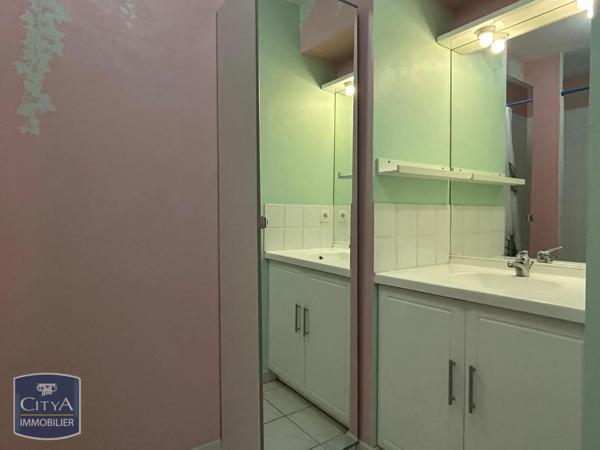 Appartement à louer 2 pièces 45.77m² Buxerolles (86180)