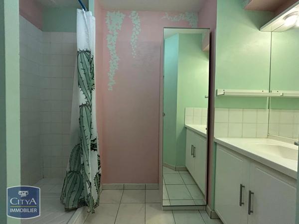 Appartement à louer 2 pièces 45.77m² Buxerolles (86180)