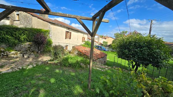 Belle demeure à  Charroux