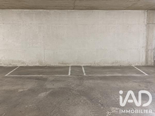Parking à vendre 30 m² Paris 11