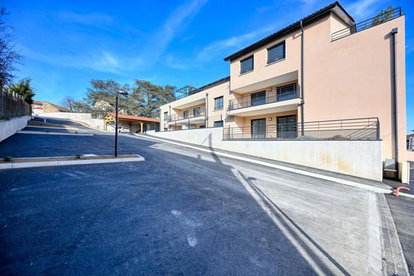 Découvrez cet appartement Neuf Alliant Élégance et Commodités !