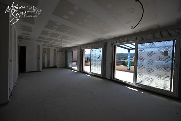 Découvrez cet appartement Neuf Alliant Élégance et Commodités !