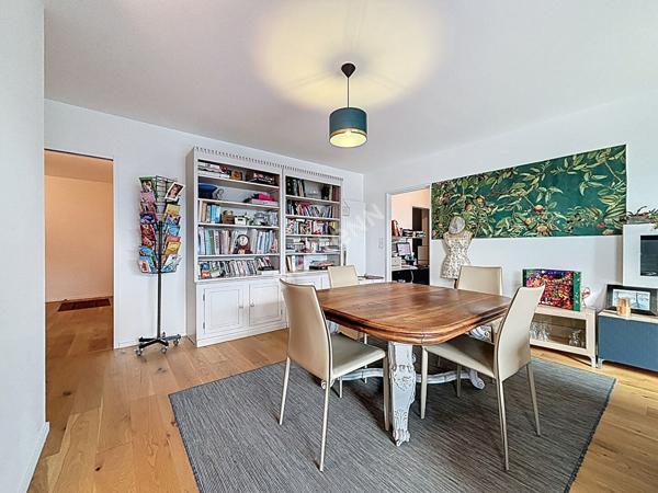 DUPLEX Proche Christ-Roi T5 avec 3 chambres- Terrasses, ascenseur, double garage