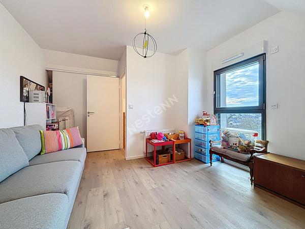 DUPLEX Proche Christ-Roi T5 avec 3 chambres- Terrasses, ascenseur, double garage