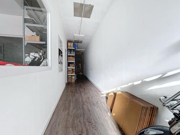 Local d'activité 200 m²