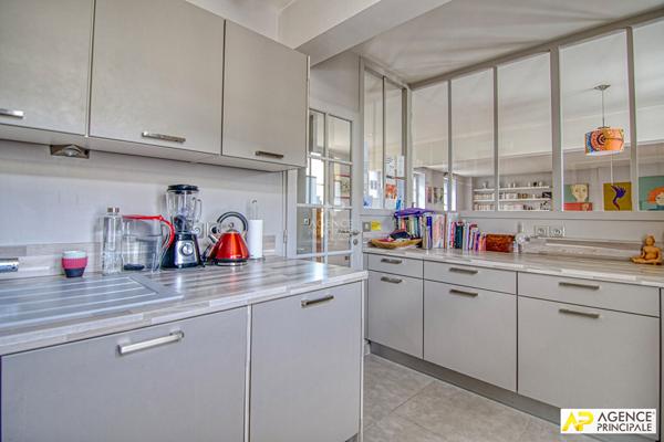 Versailles carrés Saint-Louis Maison de ville de 5 pièces 127 m² au sol €1 080 000 ** - Référence 27661