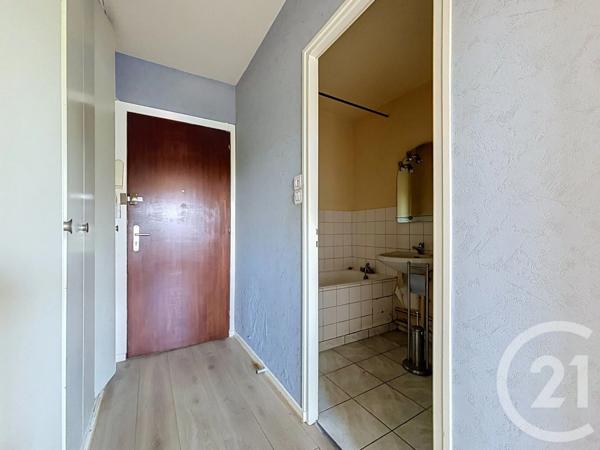 Appartement T1 à vendre  1 pièce - 30,19 m 2   ST LOUP SUR SEMOUSE  - 70