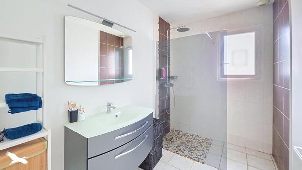 Maison 276 120 € Listrac-Médoc 3 p 67 m² DPE A