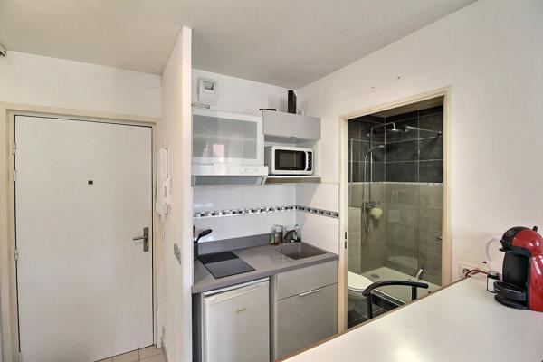 Studio  Massy , centre ville,  26.26 m2 Carrez - 28,88 m² au sol